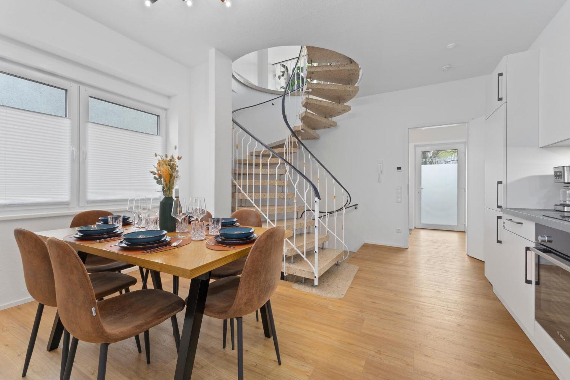 Charmante Design-apartments In Lage - Naehe Altstadt - Parkplaetze - Netflix Apartment *