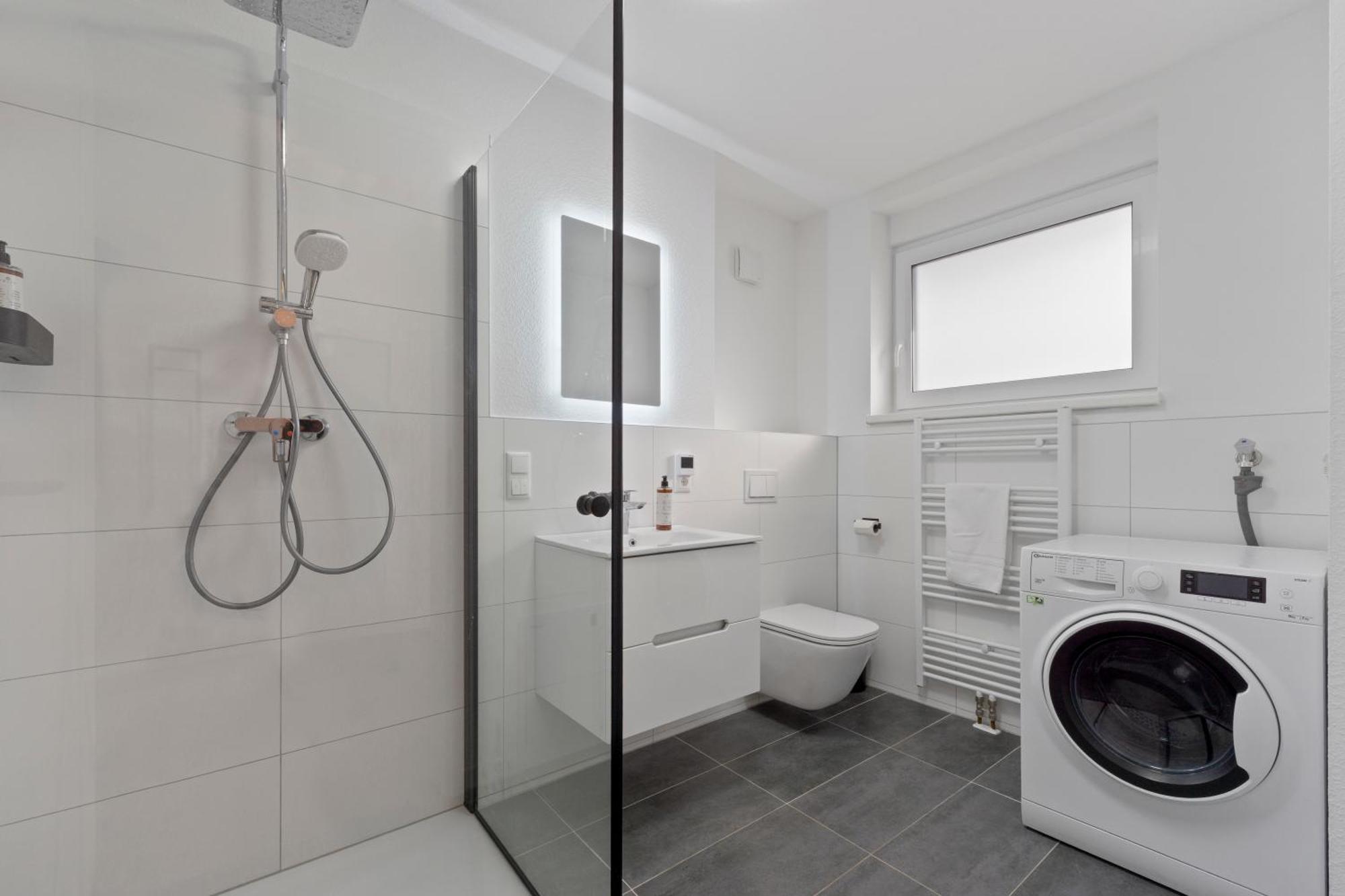 Charmante Design-apartments In Lage - Naehe Altstadt - Parkplaetze - Netflix Apartment