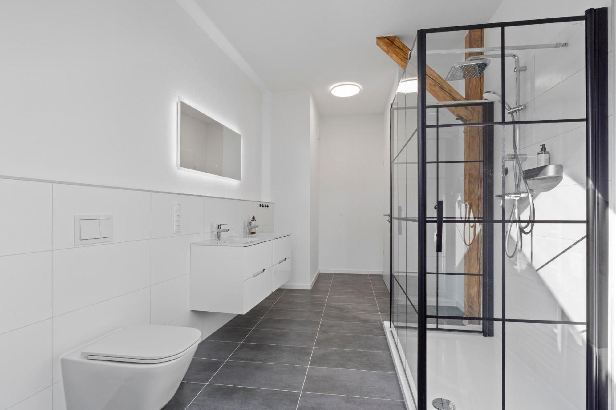 Charmante Design-apartments In Lage - Naehe Altstadt - Parkplaetze - Netflix Apartment *