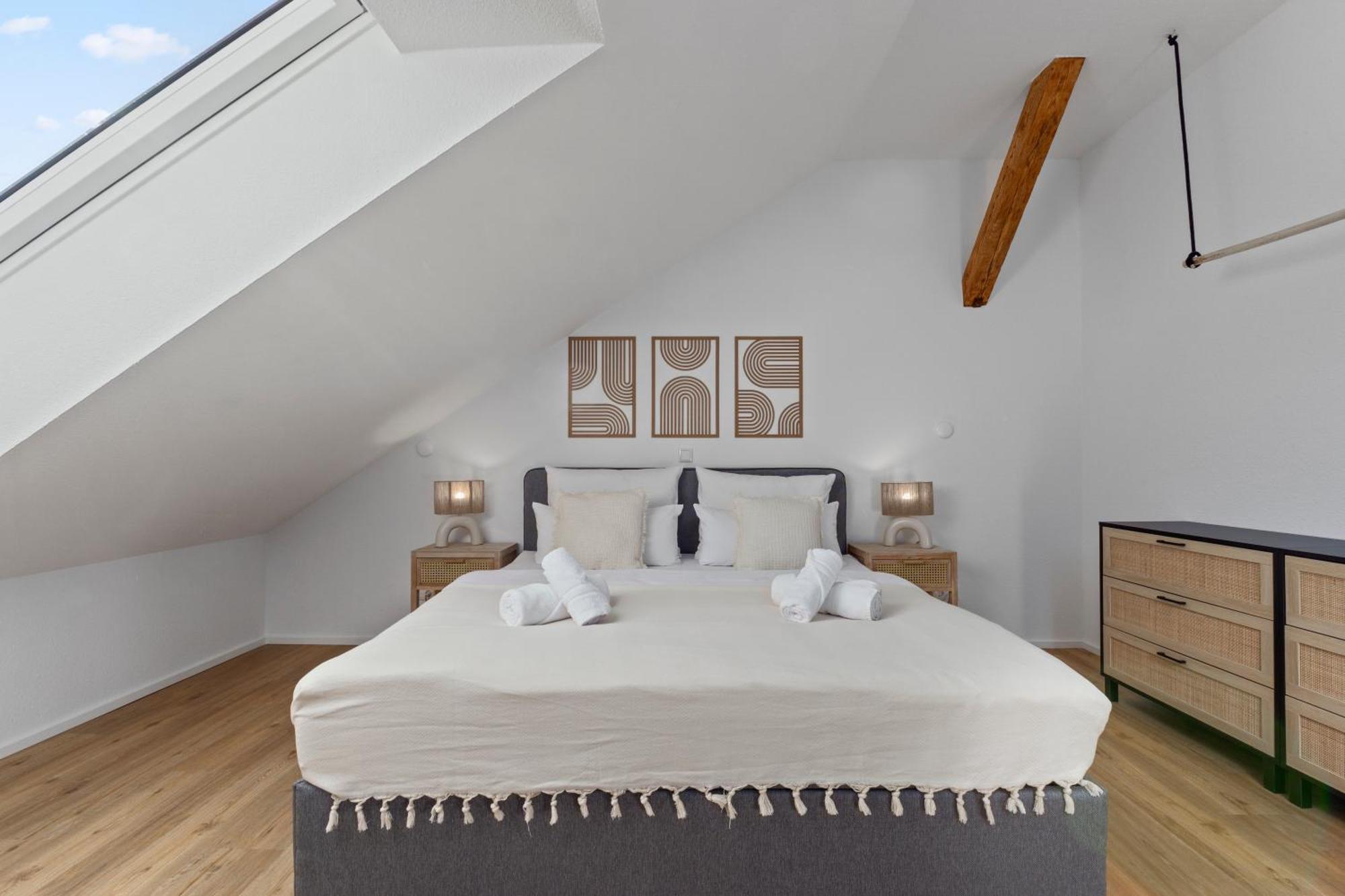 Charmante Design-apartments In Lage - Naehe Altstadt - Parkplaetze - Netflix Apartment *