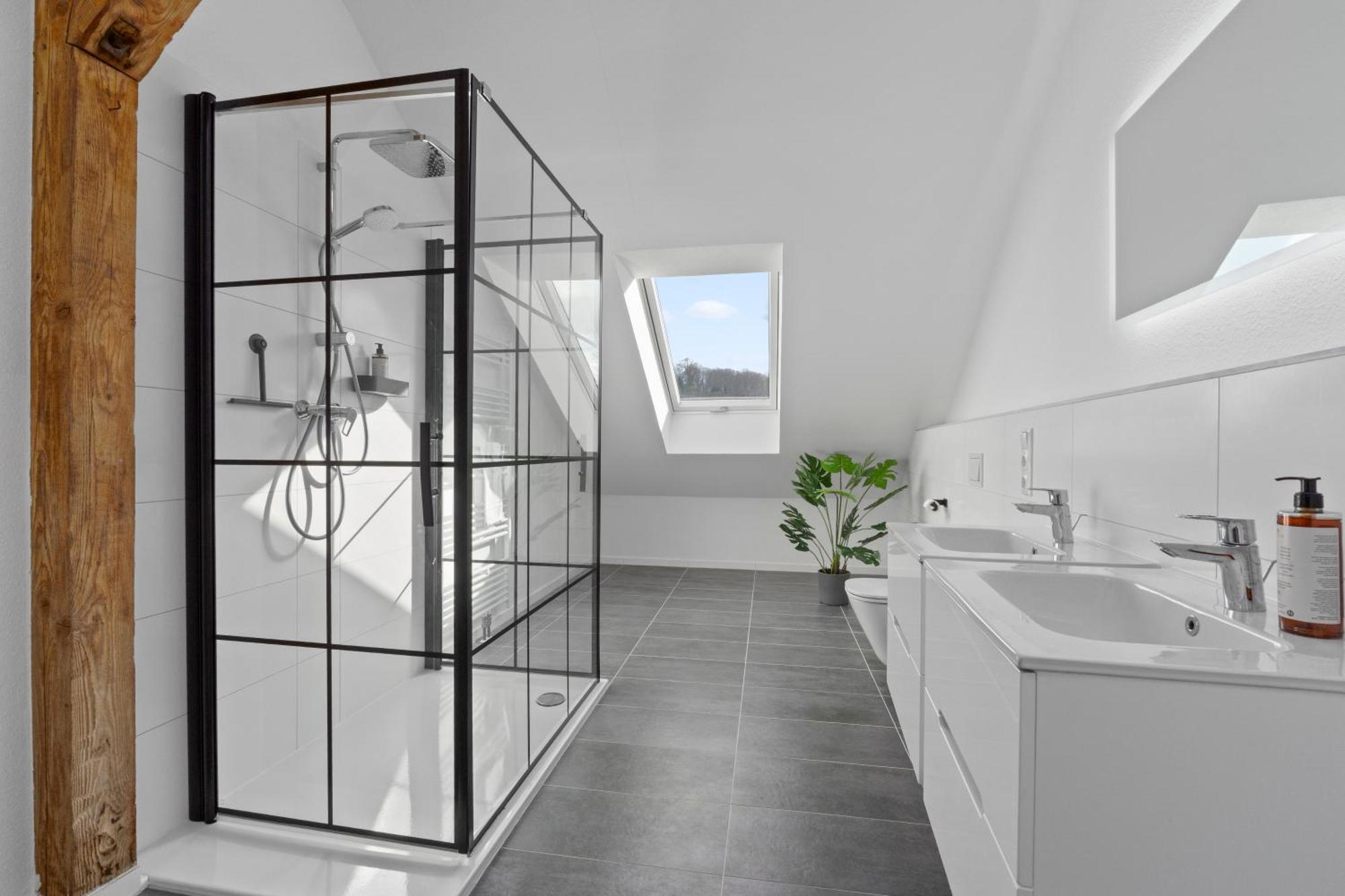 Charmante Design-apartments In Lage - Naehe Altstadt - Parkplaetze - Netflix Apartment